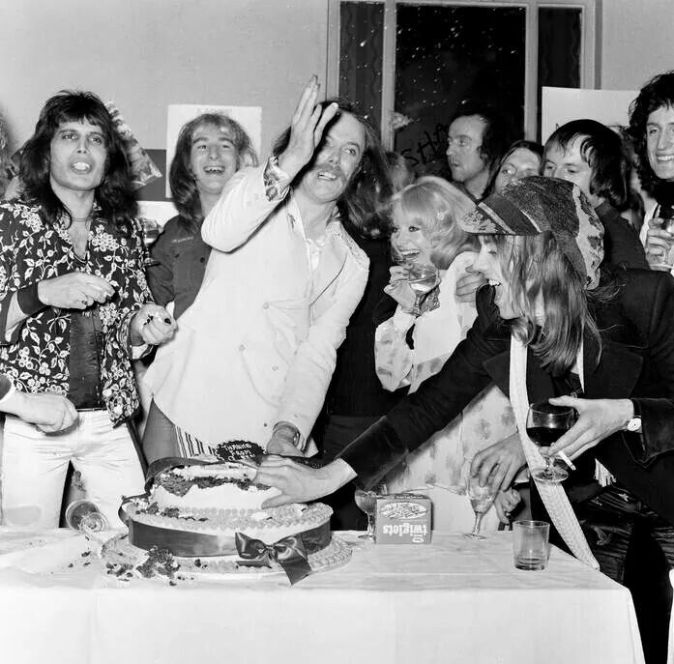 Freddie Mercury Mott