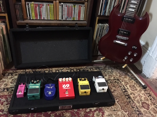 Pedal Board and SG